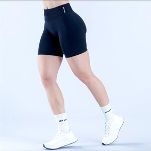 Dfyne impact short 6.5” like new